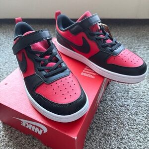 Nike Court Red Black Clean